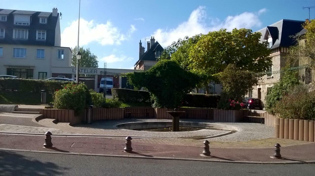Villa La P'tite Normande Villerville Esterno foto